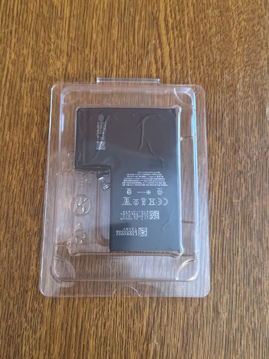 акумулятор на iphone 15 pro max