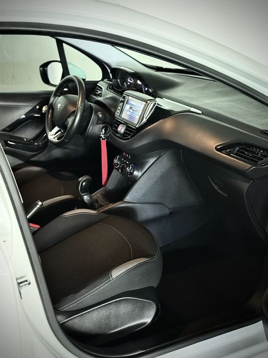 Peugeot 208 1.6 Hdi 2016/07