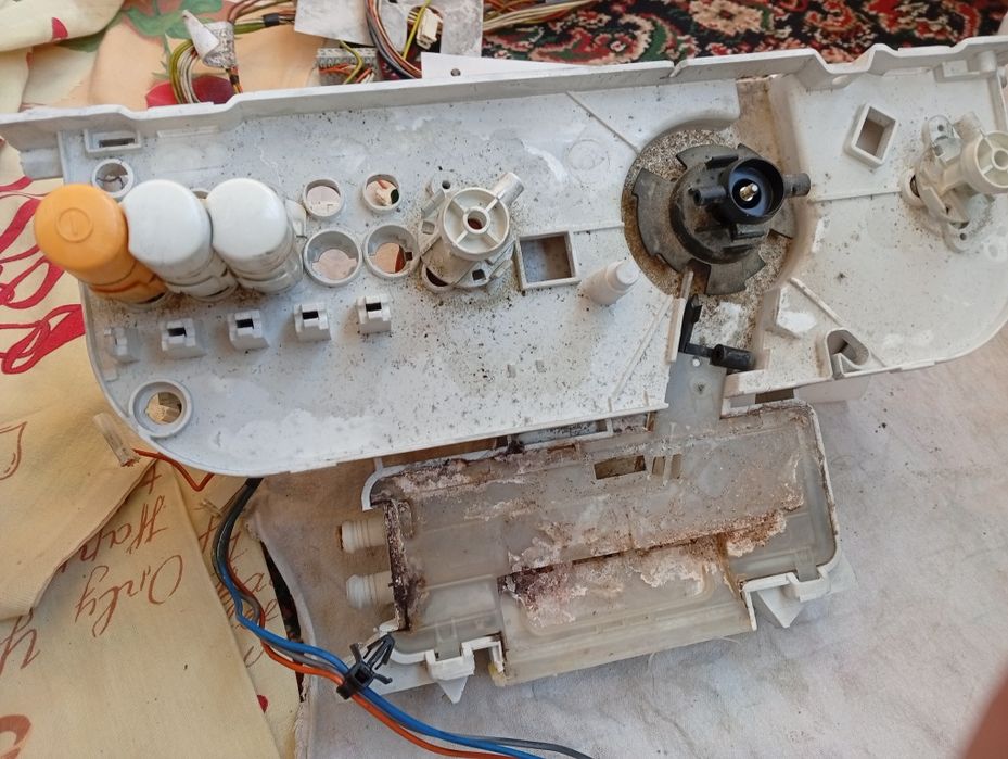 Стіральна  машина Zanussi вертікалка ,запчастини