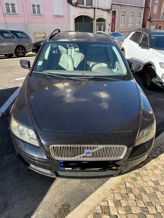 Volvo v50 2D 2004