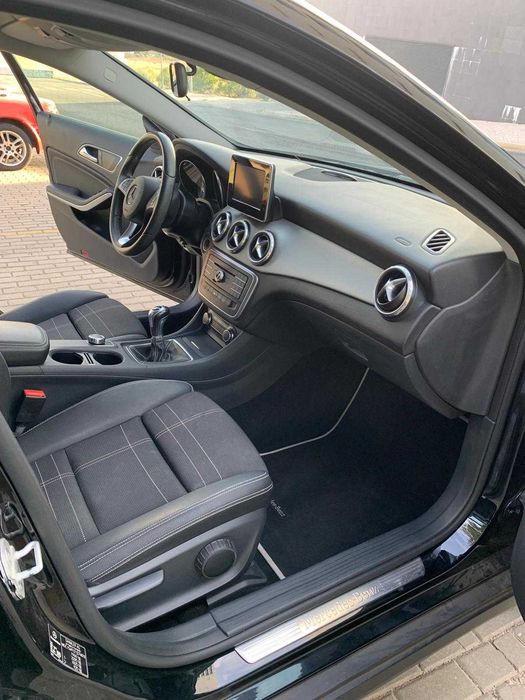 Mercedes-Benz GLA 180 d Urban – Nacional – 75.000 km – 1 Dono – IPO/Revisão Feitas