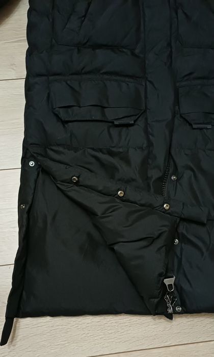 Длинный черный пуховик