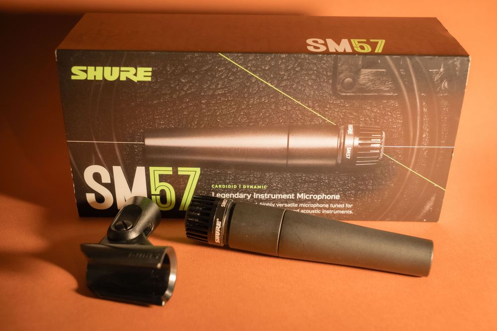Microfone Shure SM57 – Praticamente Novo (Excelente Estado)