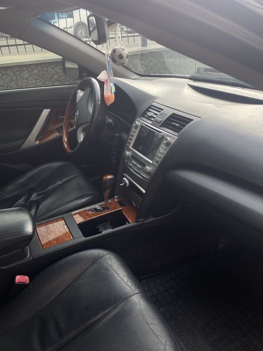 Продам Toyota Camry 3.5