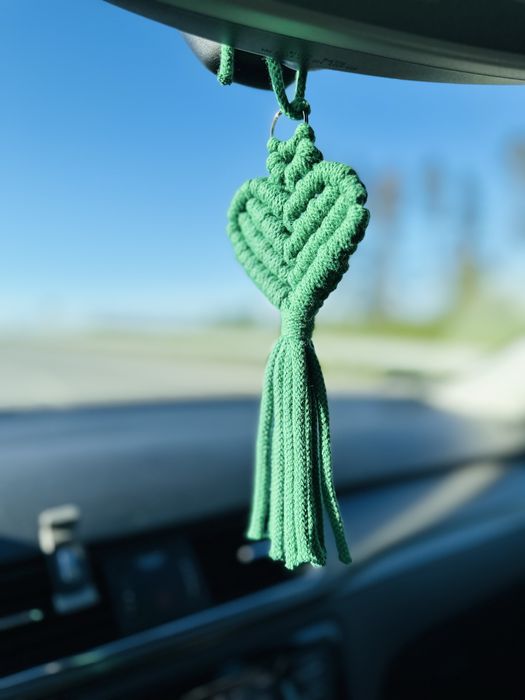 Zawieszka, brelok maskotka do kluczy, auta, plecaka, torby SERCE