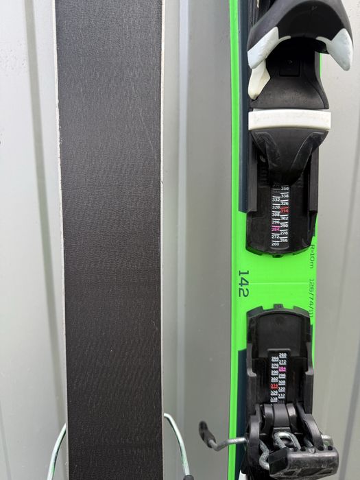 Narty Rossignol React GT Carbon