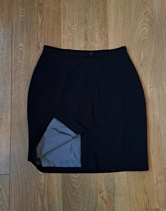 Женская черная базовая короткая юбка