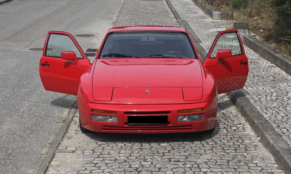 Porsche 944 2.5cc