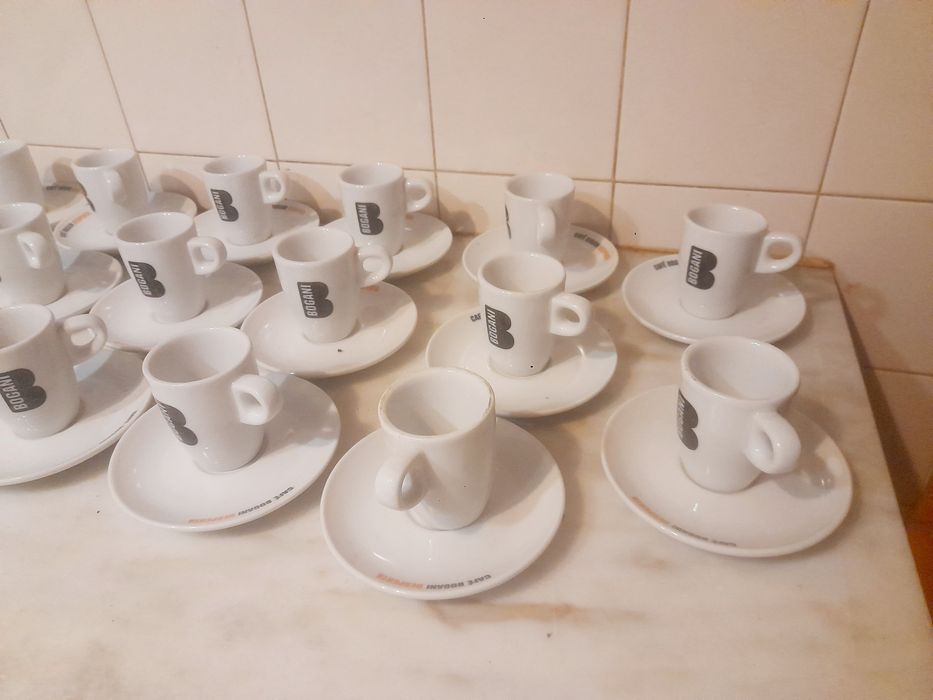 Conjunto de 23 Chávenas de Café Bogani
