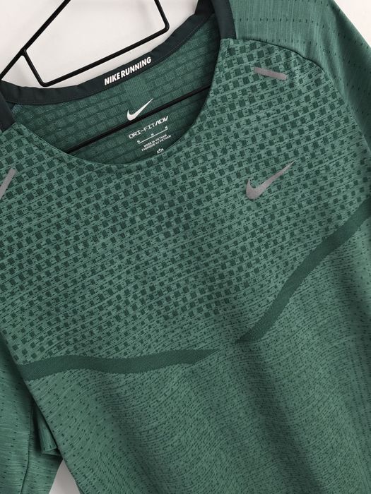Nike koszulka sportowa krótki rękaw logowana M