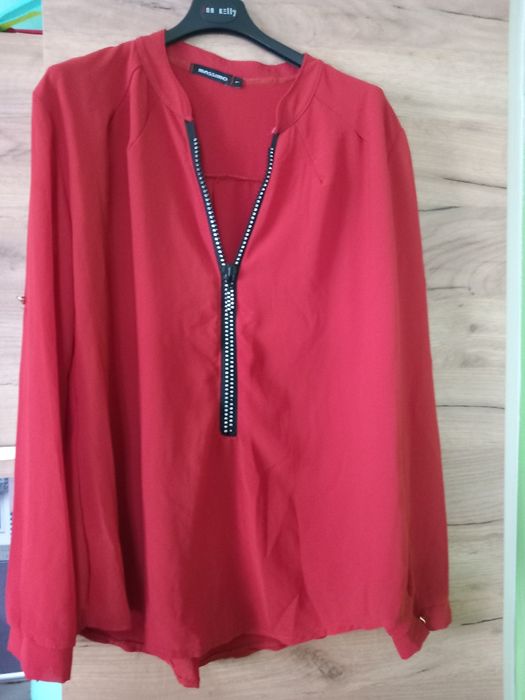 Pomarańczowo ciemna bluzka idealna na karmienie piersią z