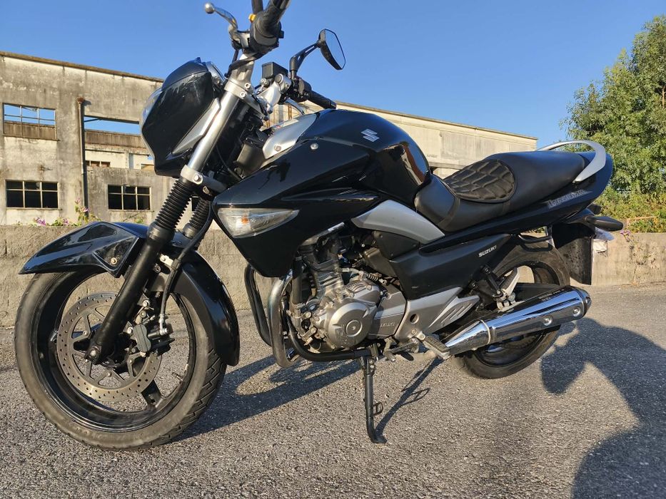 Suzuki Inazuma 250/GW 250