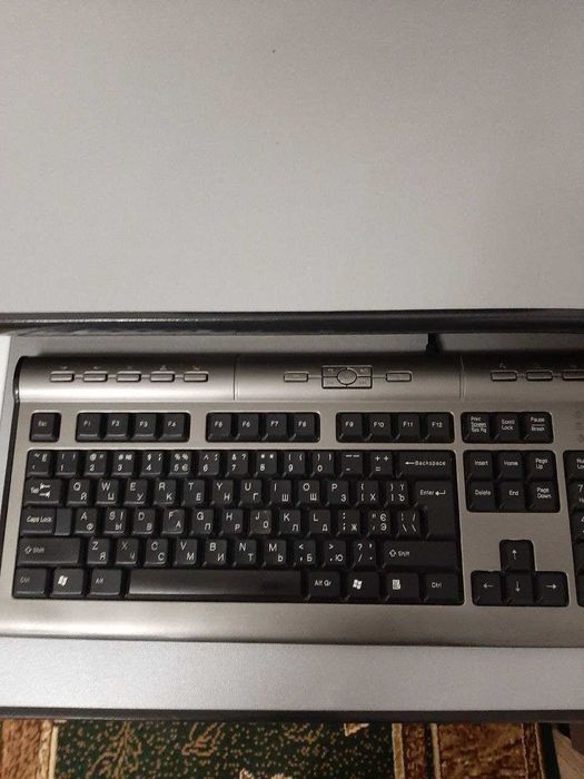 Монітор Acer для ПК, Колонки Edifiei, клавіатура