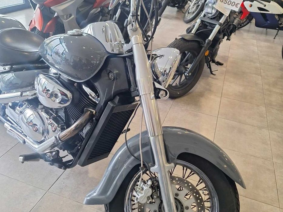 SUZUKI INTRUDER VL800