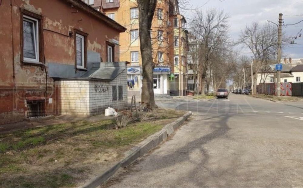 Продам нежитлове приміщення вільного призначення, центр міста, 48м2