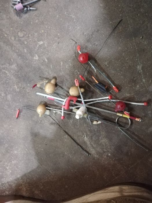 Ледоруб и пешня, все для зимней рыбалки