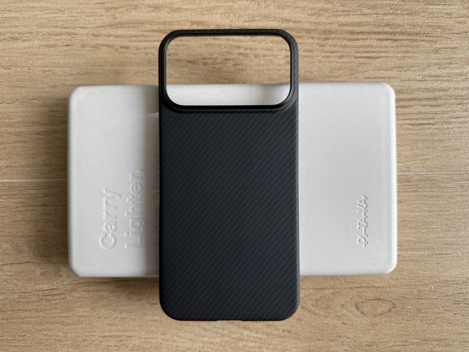 Karbon Pitaka iPhone 17 Pro Max