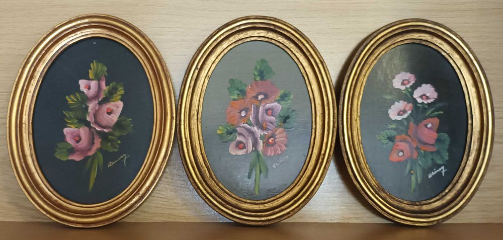 3 Quadros Ovais, com Moldura de Madeira Dourada Antiga