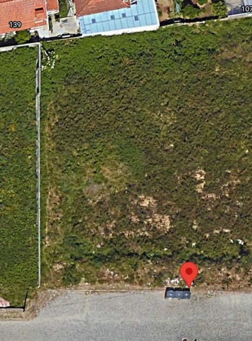 Terreno com 1000m², 24m de frente em argoncilhe (Santa Maria da Feira)