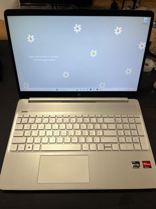 HP Ryzen 5 5500U | 12GB RAM | SSD 512GB