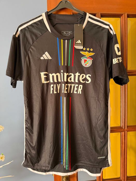 Camisola Alternativa do SL Benfica 2023/2024