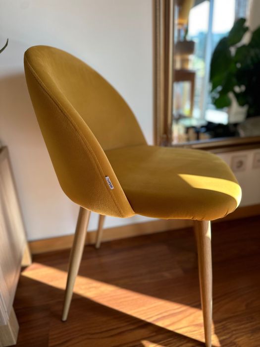 4 cadeiras Sklum amarelo veludo