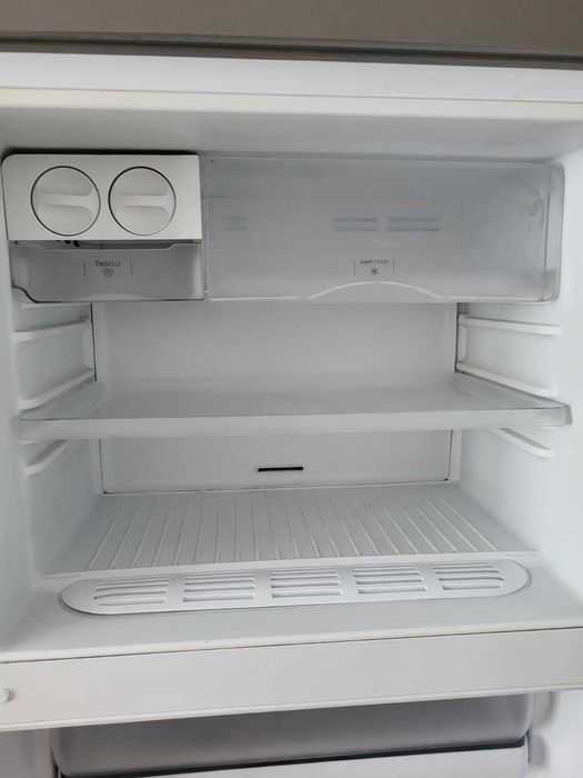 Двокамерний холодильник HOTPOINT ARISTON NMTP 1922 FW