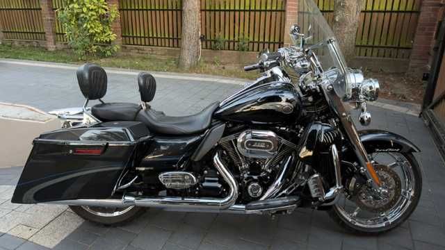 Harley Road King CVO Limited 2013