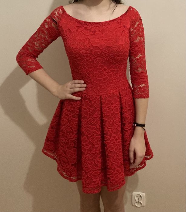 Czerwona elegancka sukienka