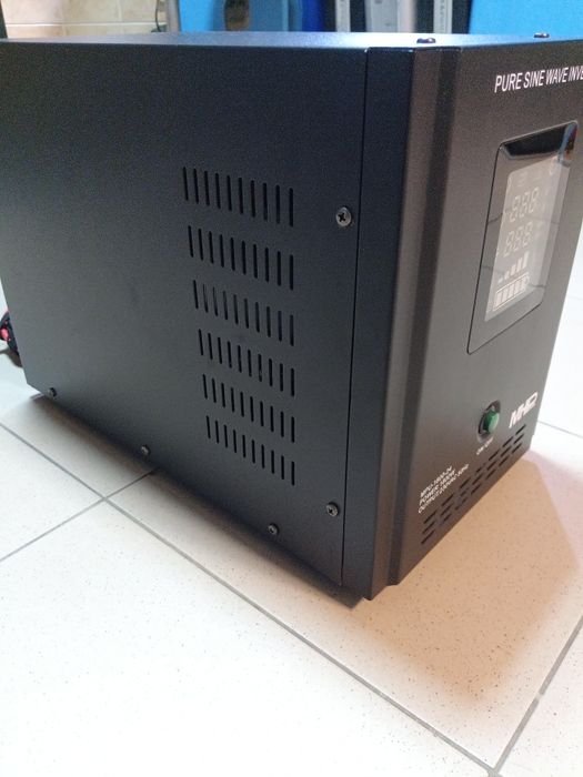 Инвертор ДБЖ 1800вт. (1.8квт) 24/220