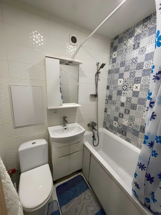 Продается 1-комнатная квартира в районе центральной площади.