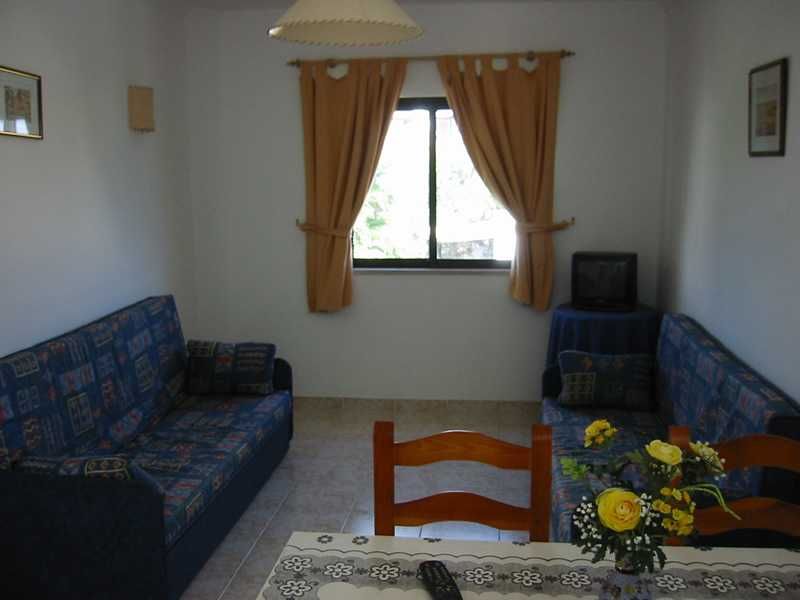 Apartamento c/piscina e wi-fi p/férias em Albufeira