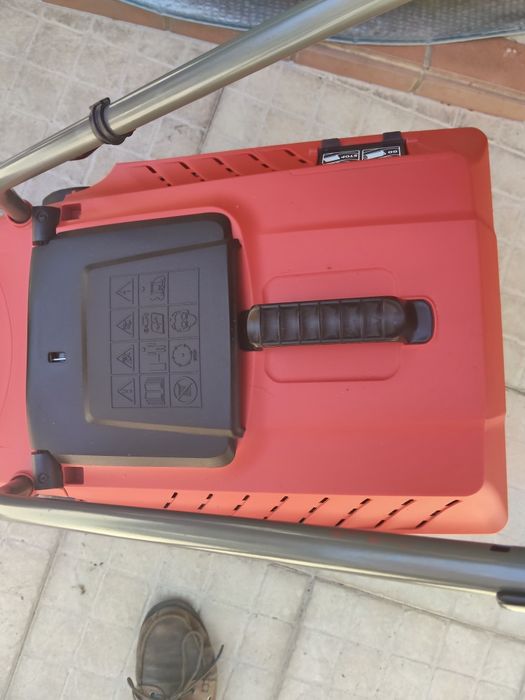 Corta relvas Einhell elétrico 1000ww