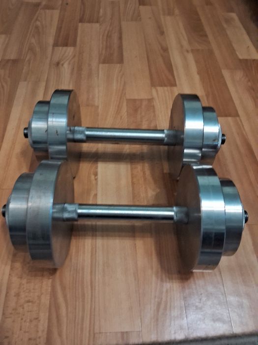 Гантелі 2 шт. По 15 кг.