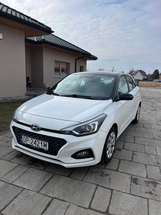 Samochód osobowy HYUNDAI i20