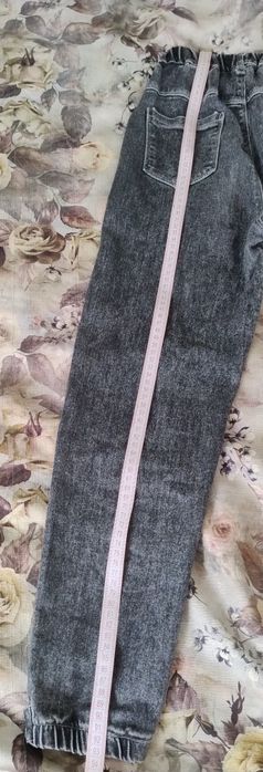 Зручні джинси на різинці