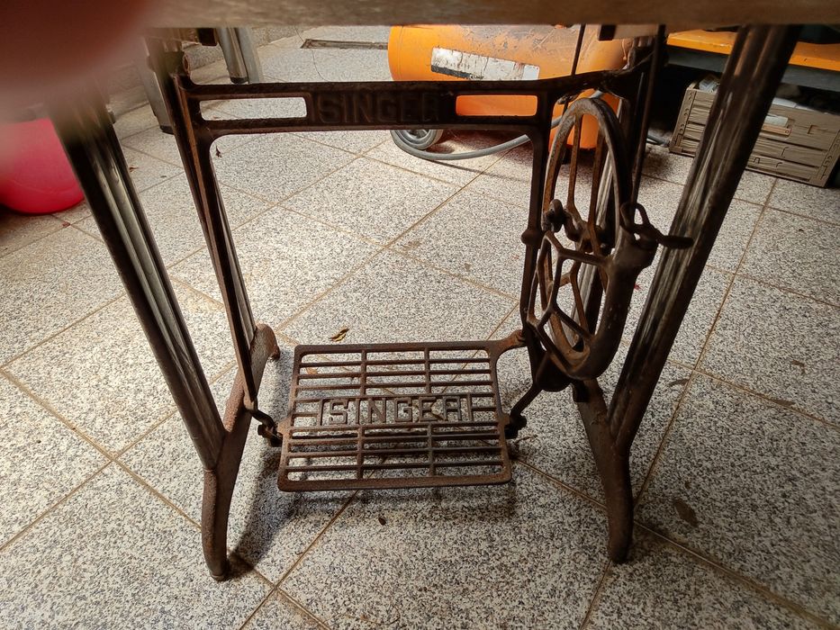 Máquina de costura Singer