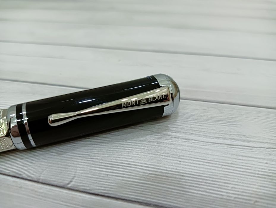 Кулькова металева ручка Montblanc