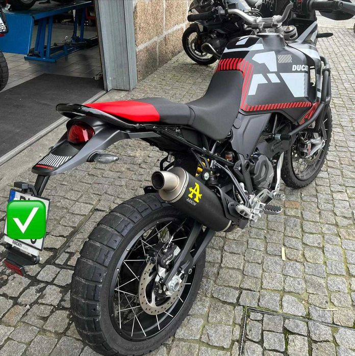 Ducati DesertX RR22 Saturn Grey de 2024