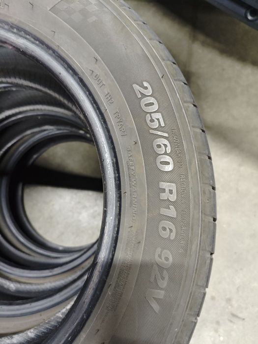 Шин Kumho 205/60 R16