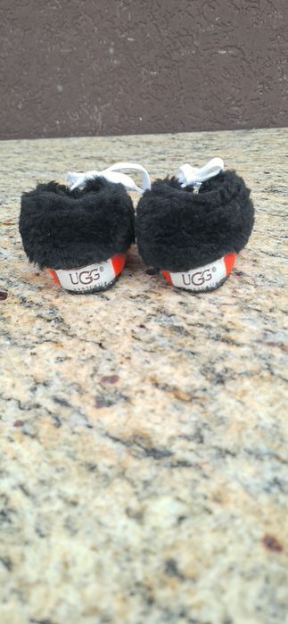 Buty UGG wełna 1-2miesiace