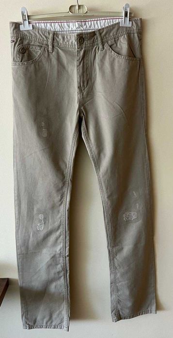 Spodnie jeansy męskie beżowe bawełniane logowane- M/L- Tommy Hilfiger.