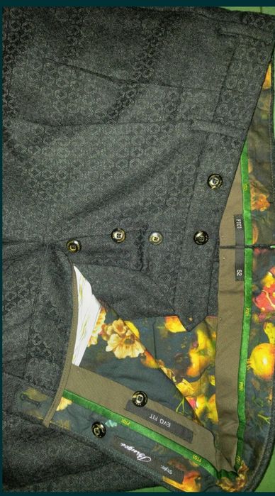 Брюки Pantaloni Torino PT01  ITALY р. 52 + рубашка