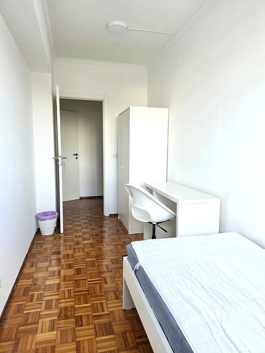 Solteiro quarto em Rua Actriz Palmira Bastos em Marvila