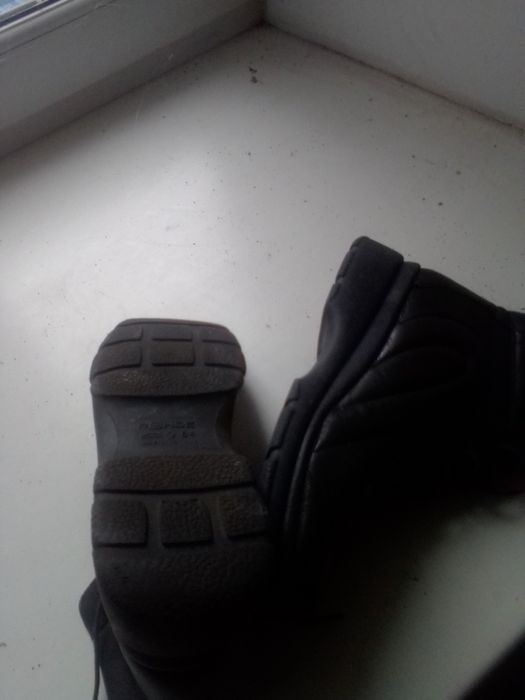 Женские зимние кожаные ботинки