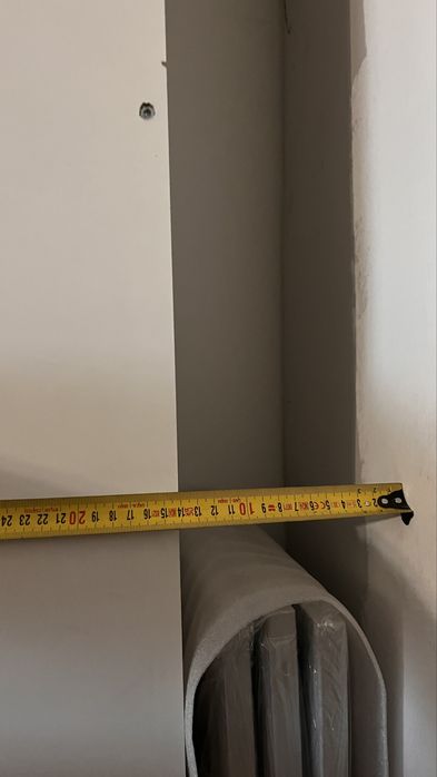 Szafa biała wysoka 280 cm z ekspozycji