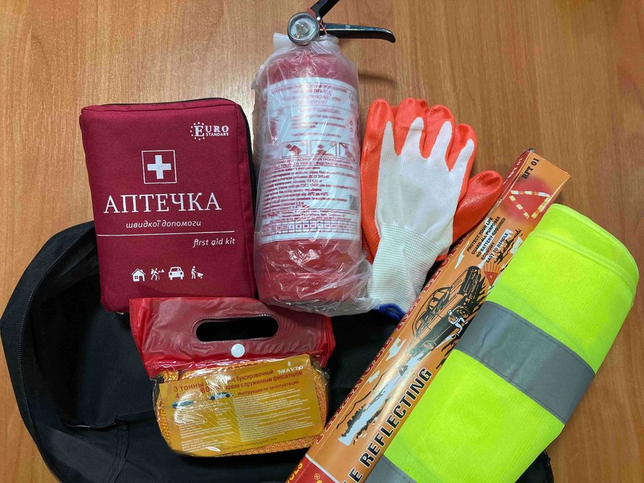 Набір автомобіліста 7 предметів нова