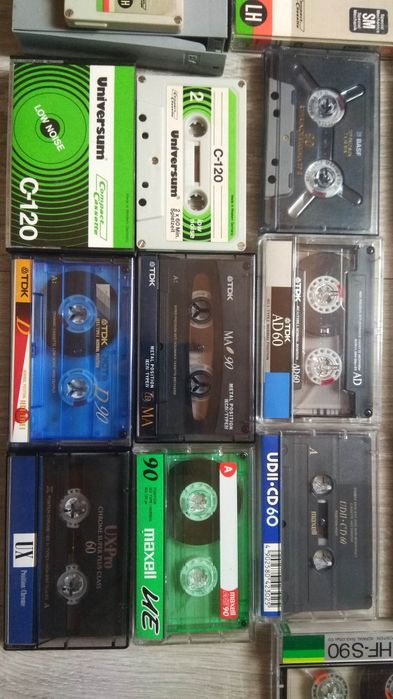 Аудіокасета AGFA BASF TDK AMPEX Universum Sony maxell Nor/chrome/metal
