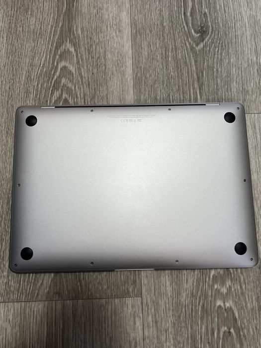 MacBook Air 13 2018 | 8GB/256GB | Як новый Макбук еир