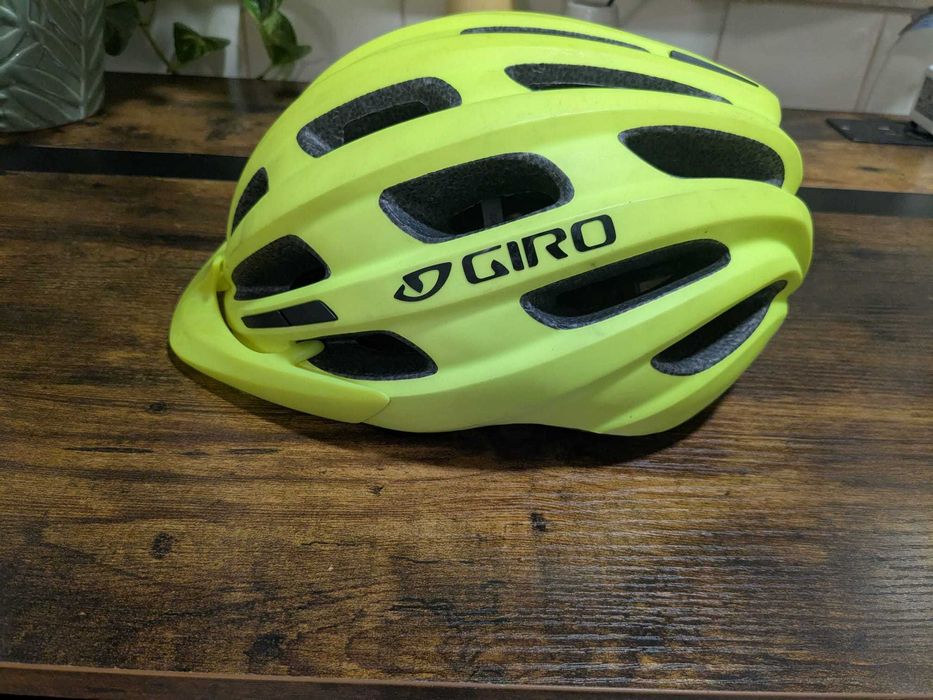 Capacete GIRO Register tamanho 54-61 cm (adulto)